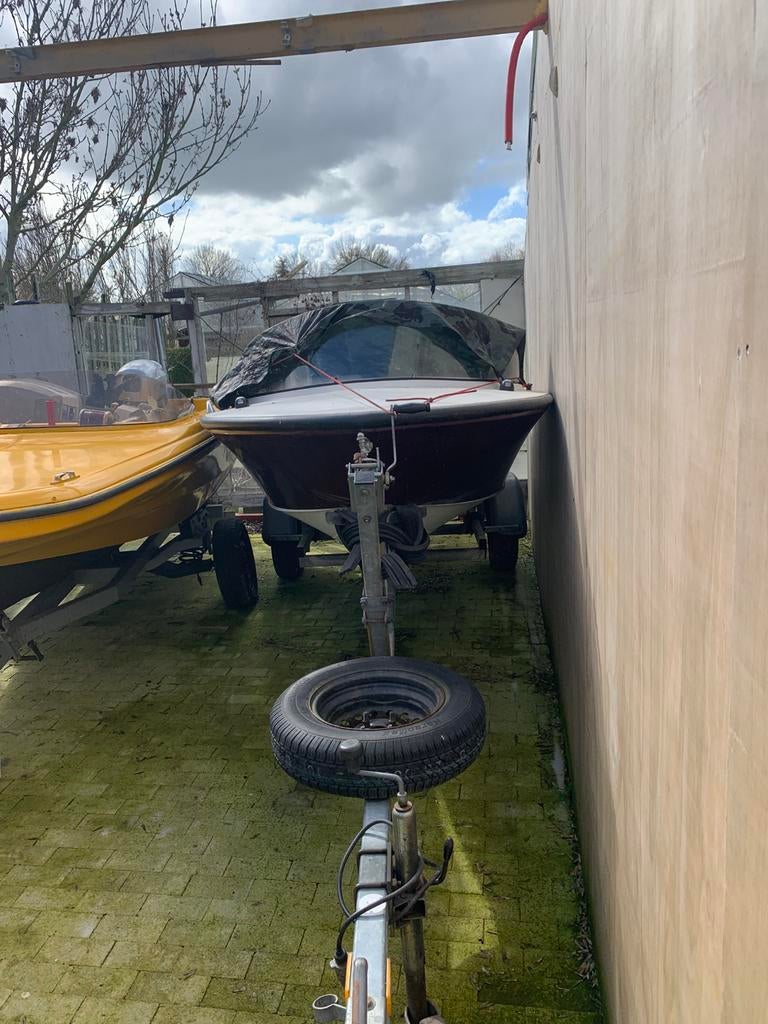 Te koop poleyester boot op trailer, Ophalen, Meerkleurig, Overige merken