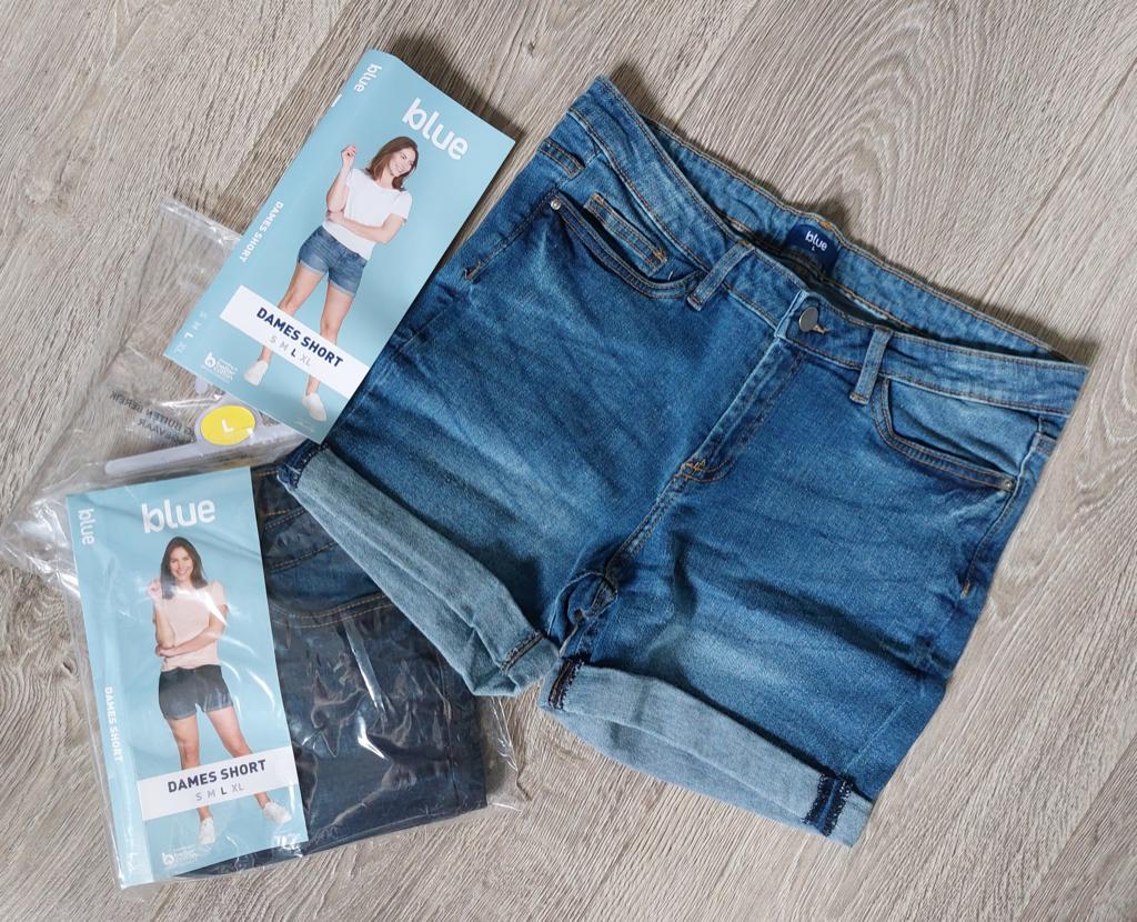 short, Kleding | Dames, Spijkerbroeken en Jeans, Ophalen of Verzenden, Nieuw, Blauw, W28 - W29 (confectie 36)