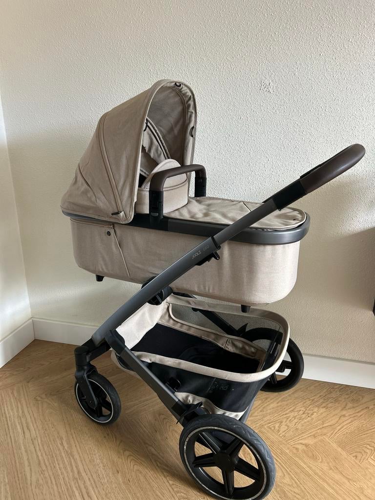 Joolz Geo 3 Kinderwagen - Sand, Kinderen en Baby's, Kinderwagens en Combinaties, Zo goed als nieuw, Combiwagen, Met reiswieg, Ophalen