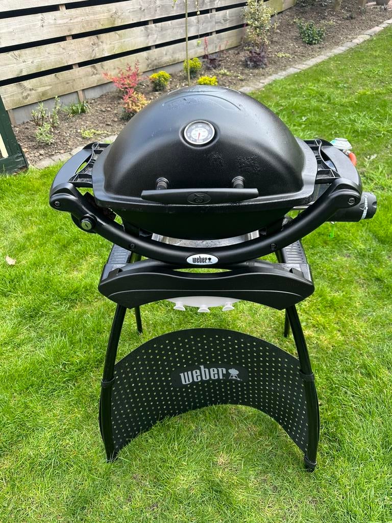 Weber q 1200 gasbarbeque, Tuin en Terras, Gasbarbecues, Ophalen, Zo goed als nieuw
