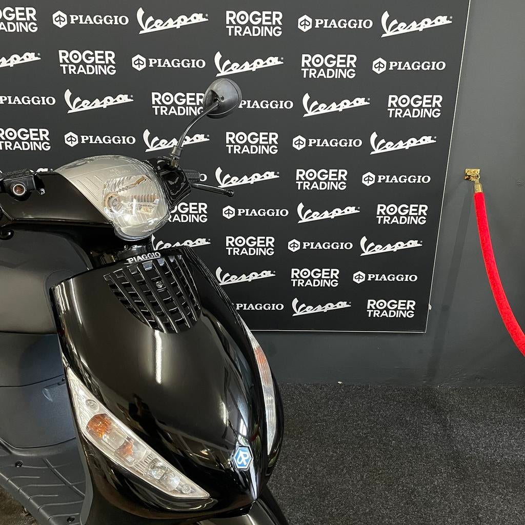 Piaggio Zip 50 Brom 2-Takt ~ Glans Zwart ~ 2005 ~ Zeer net, Ophalen, Piaggio, Overige typen, Piaggo