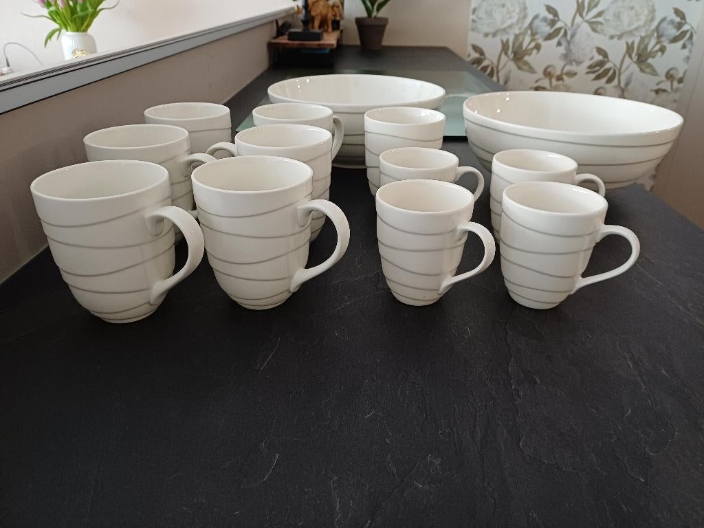 Te koop melkbekers, kopjes en 2 schalen (Jamie Oliver), Ophalen, Overige typen, Zo goed als nieuw, Overige stijlen