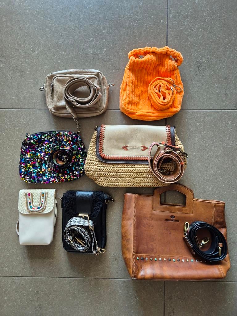 Damestassen  handtas in 1 koop. Tas, Ophalen, Handtas