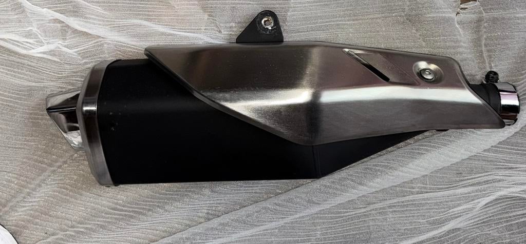 Originele einddemper Honda X ADV 750, Motoren, Ophalen