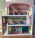 Poppenhuis met poppetjes, Ophalen of Verzenden, Zo goed als nieuw, Poppenhuis
