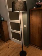 Industriële staande lamp, in hoogte verstelbaar, Huis en Inrichting, Lampen | Vloerlampen, Ophalen, Gebruikt, Metaal, 150 tot 200 cm