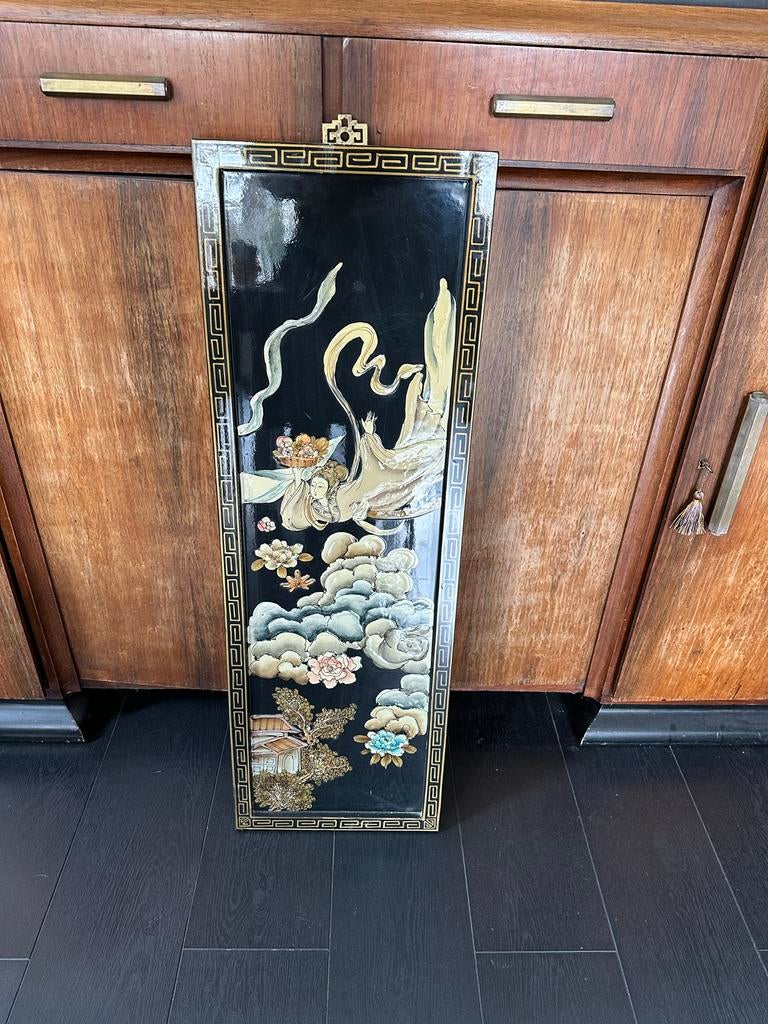 Antiek Oosters Lakpaneel met Reliëf, Antiek en Kunst, Kunst | Niet-Westerse kunst, Ophalen of Verzenden