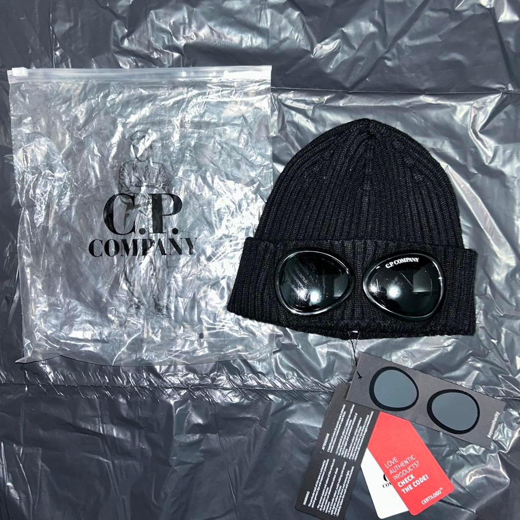 C.p. Company mutsen, Kleding | Heren, Mutsen, Sjaals en Handschoenen, Ophalen of Verzenden, Zo goed als nieuw, Overige maten, Muts