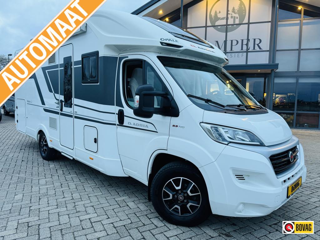 Adria Matrix Plus 670 DC Automaat Omvormer 2021, Caravans en Kamperen, Campers, Bedrijf, tot en met 4, Half-integraal, Adria, Fiat