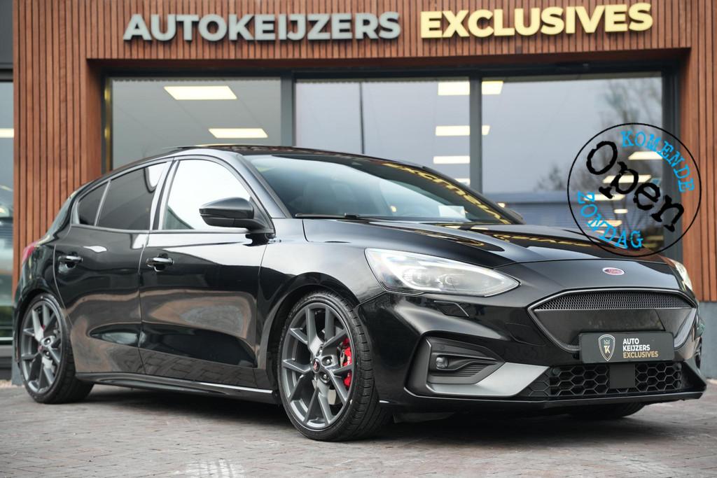 Ford Focus 2.3 EcoBoost ST-X Panoramadak Milltek LED B&O Hea, Auto's, 1408 kg, Stof, Gebruikt, Euro 6