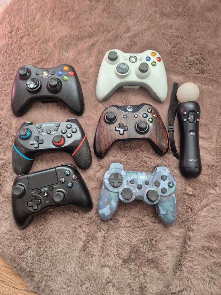 Diverse gamecontrollers (Xbox, PlayStation, Wii), Spelcomputers en Games, Ophalen of Verzenden, Gebruikt
