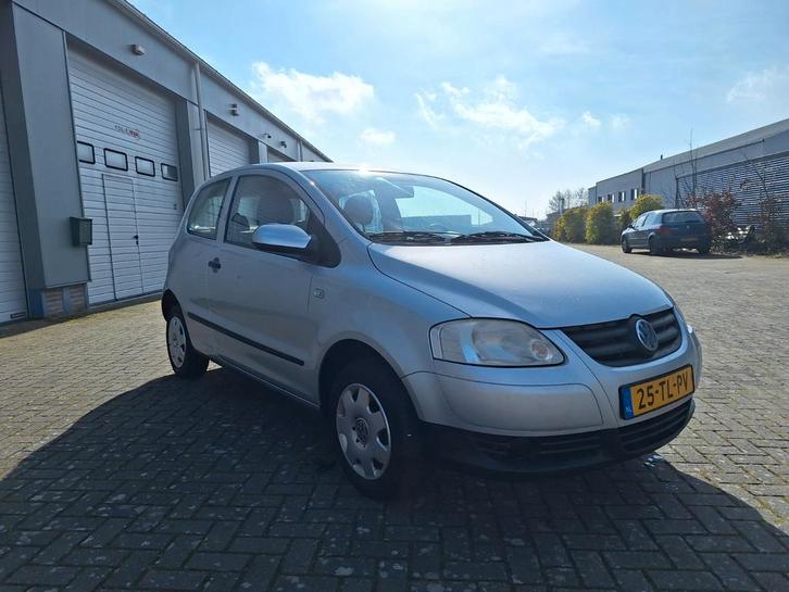Volkswagen fox / 3 deurs / 12-26 apk / zuinig / goedkoop!, Auto's, Volkswagen, Particulier, Fox, Benzine, C, Hatchback, Handgeschakeld