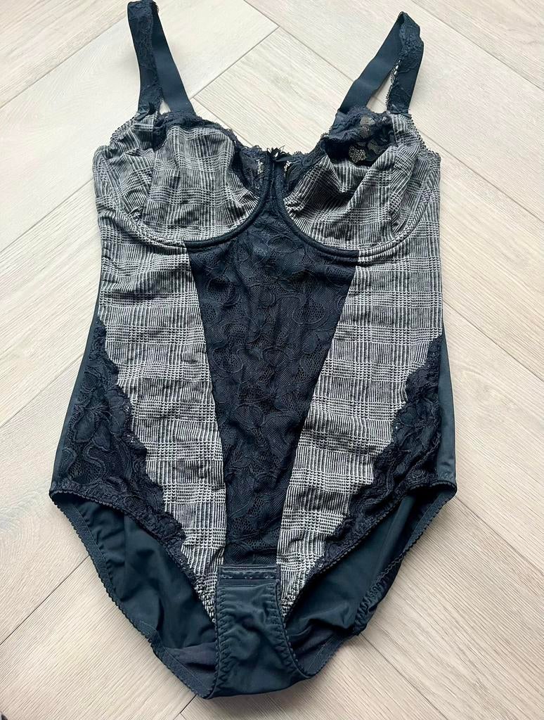 Prima Donna Body 95D Madison Grijs NIEUW (LEES BESCHRIJVING), Ophalen of Verzenden, Grijs, Body of Korset