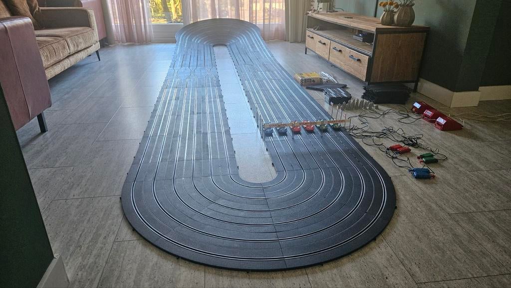 Fleishmann  6 sporige racebaan   6 autos ...120 baandelen, Kinderen en Baby's, Speelgoed | Racebanen, Racebaan, Fleischmann, Zelf te bouwen