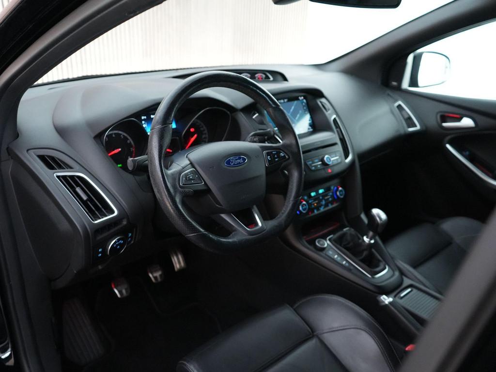 Ford Focus ST-3 2.0 250pk PERFORMANCE PACK |Sony|Apple carpl, Auto's, 15 km/l, Gebruikt, 4 cilinders, 1337 kg