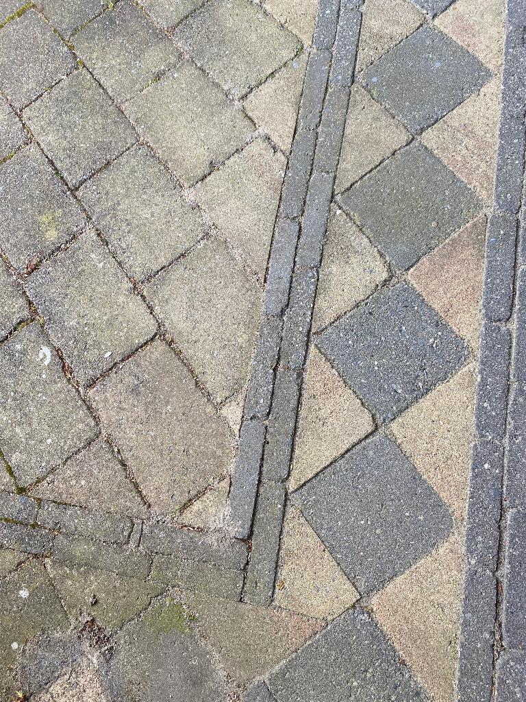 Gratis 70 m2 Sierbestrating, Ophalen, Gebruikt