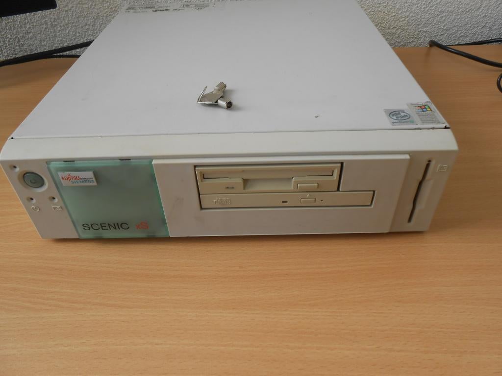 Pentium 3 PC, Computers en Software, Ophalen, Fujitsu Siemens