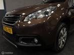 Peugeot 2008 1.2 VTi Allure Pack Premium Plus CLIMA / CRUISE, Voorwielaandrijving, Euro 5, 1199 cc, Bruin