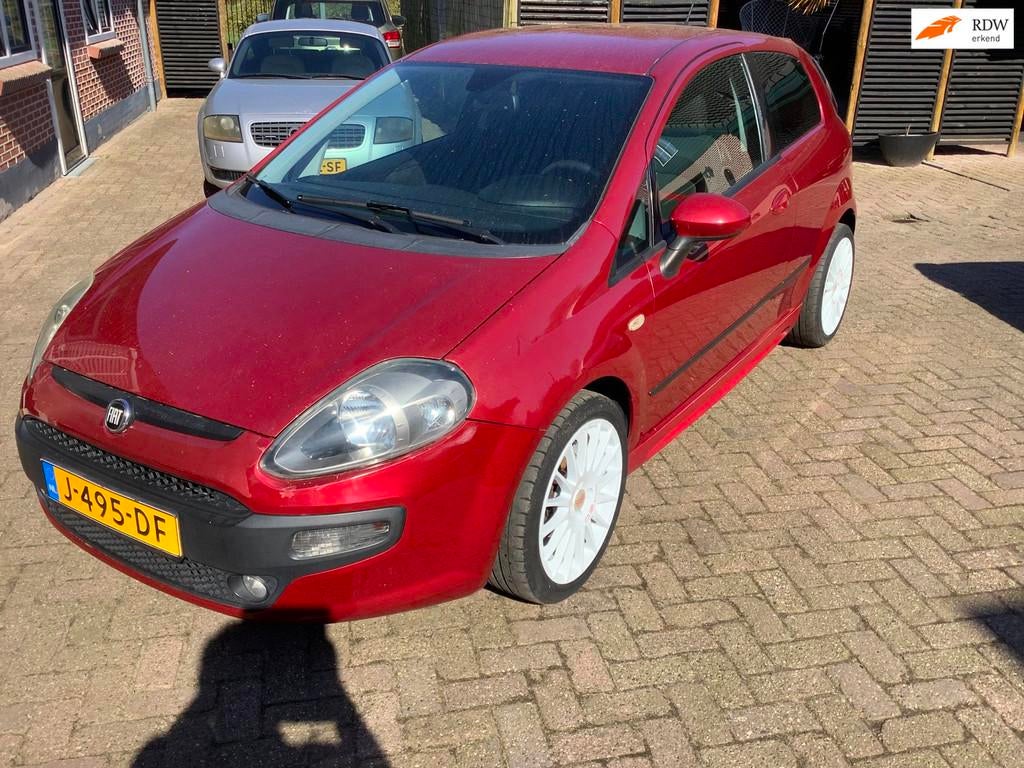 Fiat Punto Evo 1.4-16V Multiair Dynamic nieuwe apk tot 3-202, Auto's, Fiat, Voorwielaandrijving, Euro 5, 4 cilinders, 400 kg