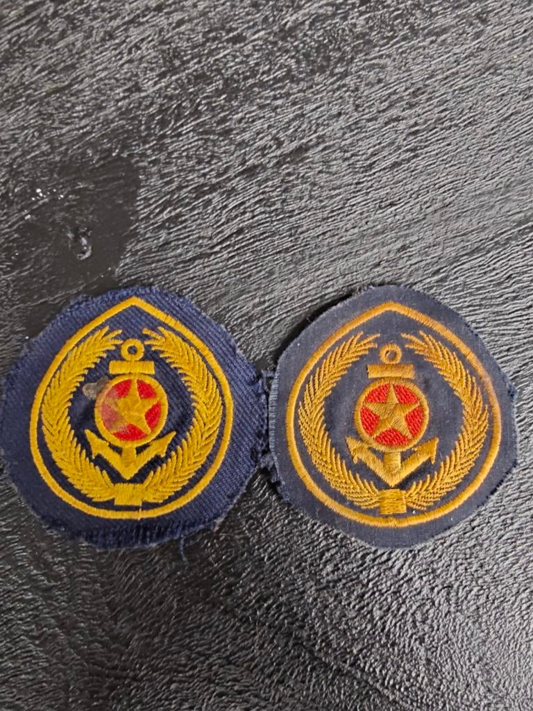 North Vietnamese Navy Officer’s patches...vkk, Ophalen of Verzenden, Marine, Amerika, Embleem of Badge