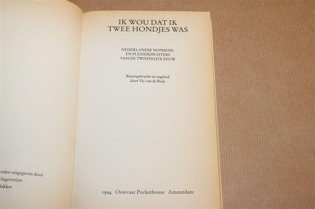 Ik Wou dat Ik Twee Hondjes Was — Nonsenspoëzie NL, Ophalen of Verzenden, Gelezen