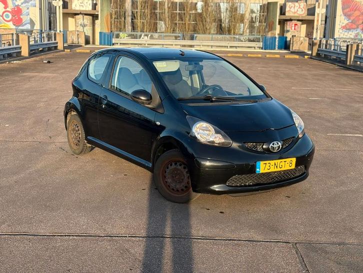 Toyota Aygo NIEUWE APK! Zuinig! Nieuwe koppeling!, Auto's, Toyota, Particulier, Aygo, Airbags, Airconditioning, Boordcomputer