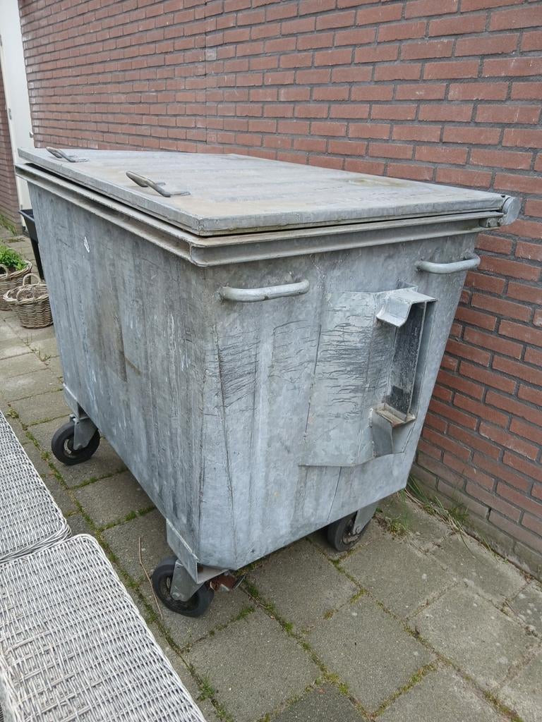 Gegalvaniseerde afvalcontainer op wielen, Ophalen