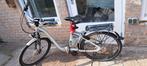 Electrische fiets, Fietsen en Brommers, Elektrische fietsen, Ophalen, Zo goed als nieuw, 30 tot 50 km per accu, Overige merken