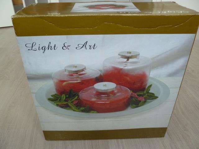 3 Glazen olielampen, op rond onderbord. Nieuw. (als cadeau?), Huis en Inrichting, Woonaccessoires | Kandelaars en Kaarsen, Nieuw