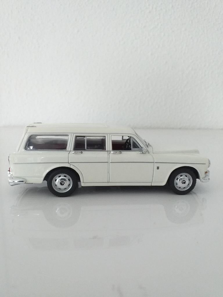 Volvo 121 break minichamps, Hobby en Vrije tijd, Modelauto's | 1:43, Ophalen of Verzenden, Zo goed als nieuw, Auto, MiniChamps