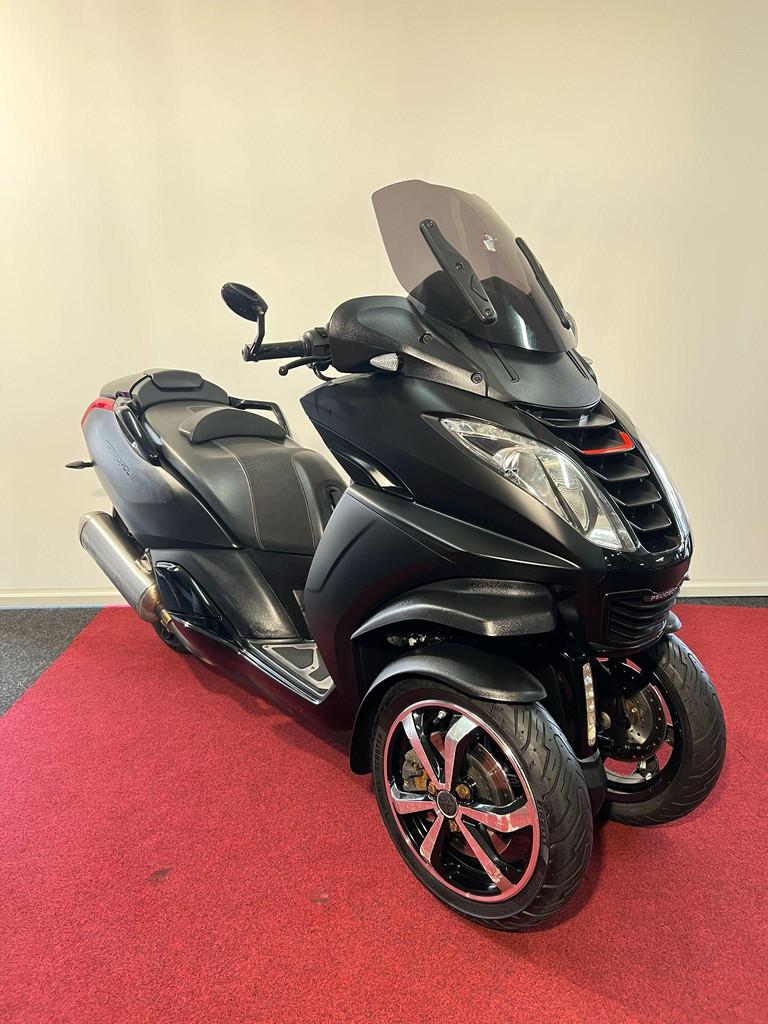 Peugeot Metropolis 400 Black Edition ABS, Scooter, Bedrijf, 399 cc, ABS