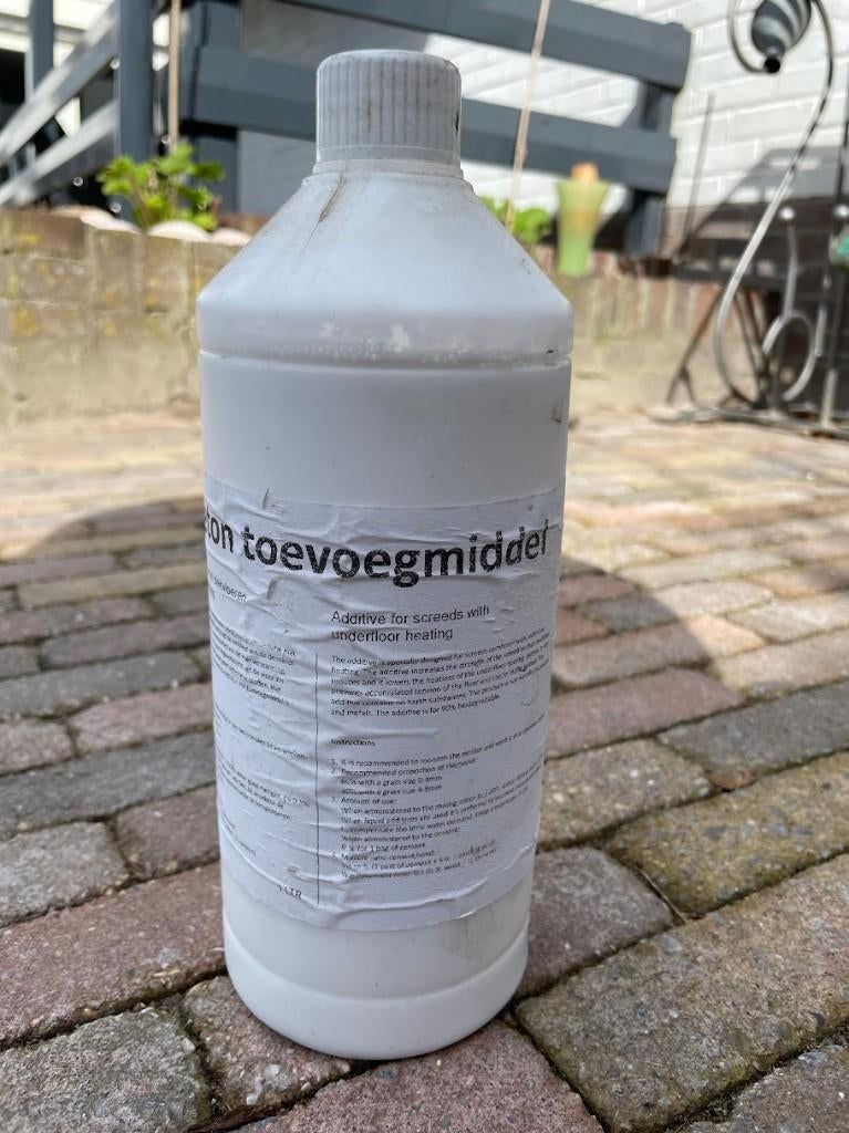 beton toevoegmiddel, Doe-het-zelf en Verbouw, Metselstenen, Ophalen of Verzenden, Zo goed als nieuw, Beton