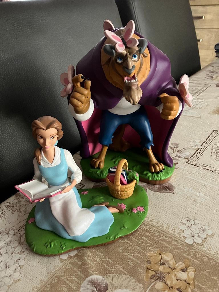 Disneyland beeld Beauty and The beast ( Belle & het beest ), Ophalen of Verzenden, Assepoester of Belle, Nieuw, Beeldje of Figuurtje