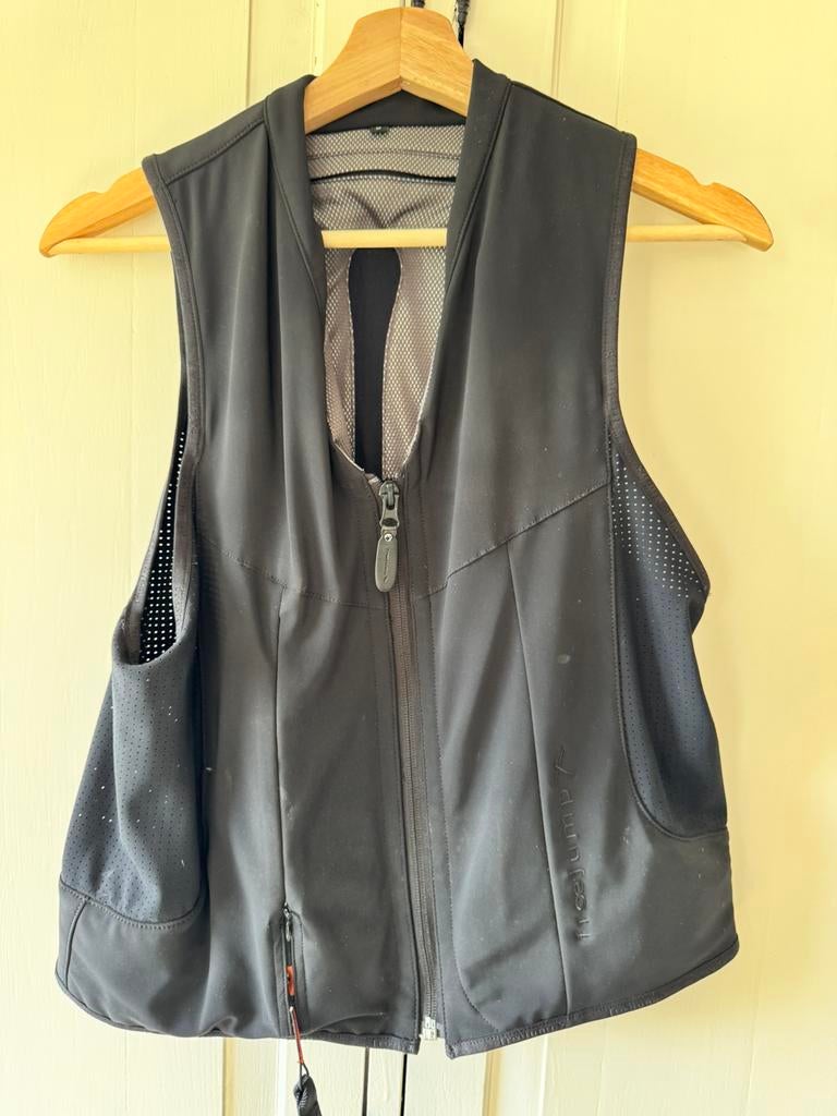 Free jump airbag vest, Dieren en Toebehoren, Paardrijkleding, Ophalen of Verzenden, Zo goed als nieuw, Dressuur