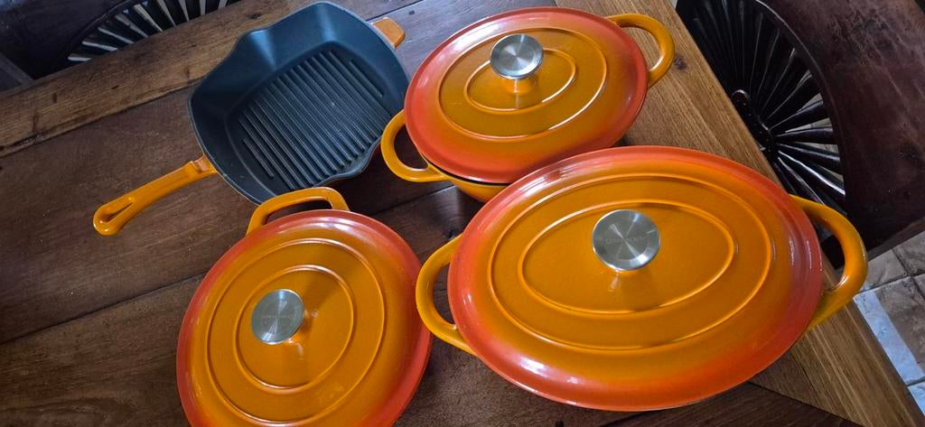 Gietijzeren Pannenset Oranje - Braadpannen en Grillpan, Ophalen, Gietijzer, Pannenset, Zo goed als nieuw