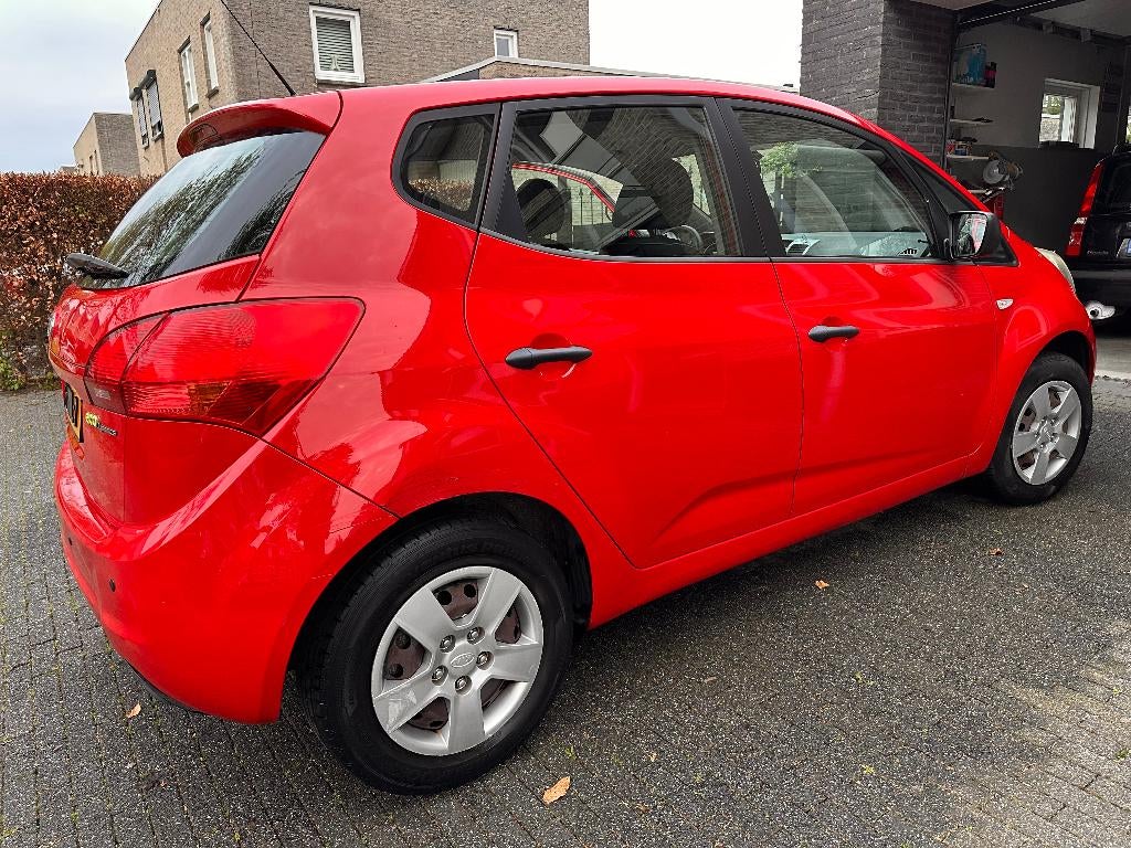 Kia Venga 1.4 Cvvt 90pk 2010 Rood, Auto's, Kia, Voorwielaandrijving, Stof, Zwart, 4 cilinders