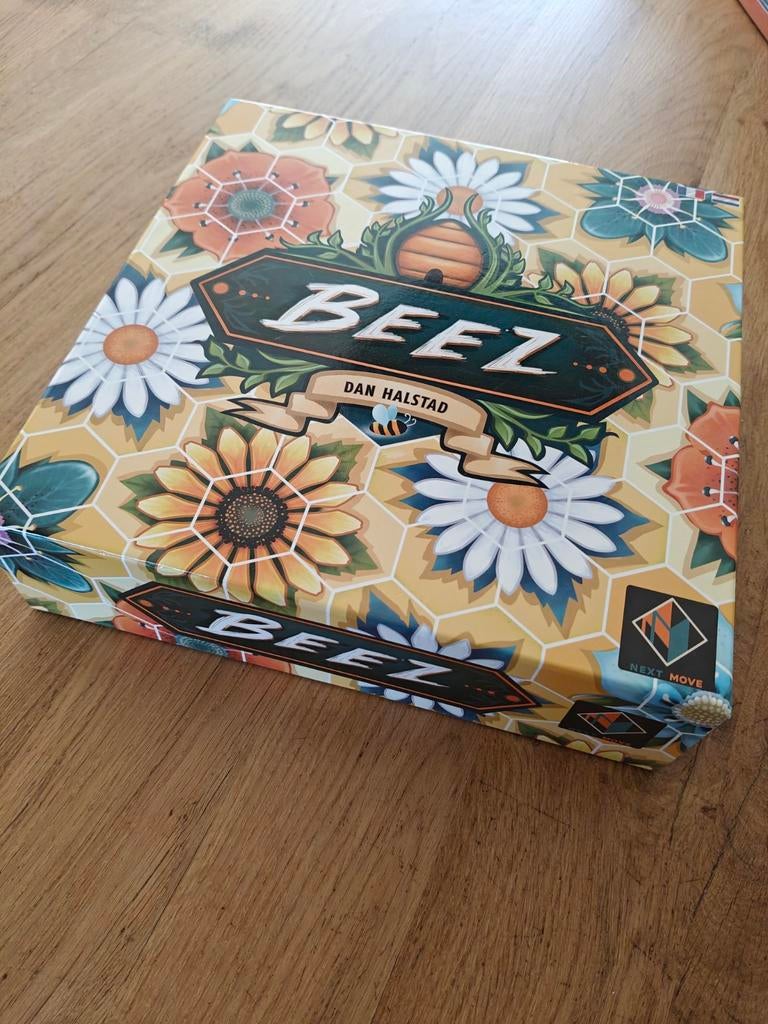 Beez gezelschapsspel nieuw, Ophalen of Verzenden, Nieuw, Next Move Games
