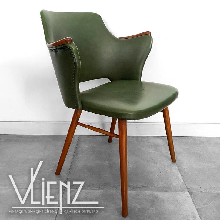 Midcentury, vintage stoel met houten armleuningen groen, Huis en Inrichting, Stoelen, Gebruikt, Eén, Overige kleuren, Ophalen