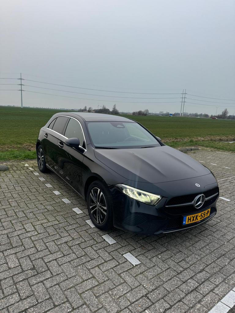 Mercedes-Benz A-Klasse A 250 e 218pk 8G-DCT 2024 Zwart, Auto's, 1595 kg, Plug-in hybride, 1600 kg, Geïmporteerd