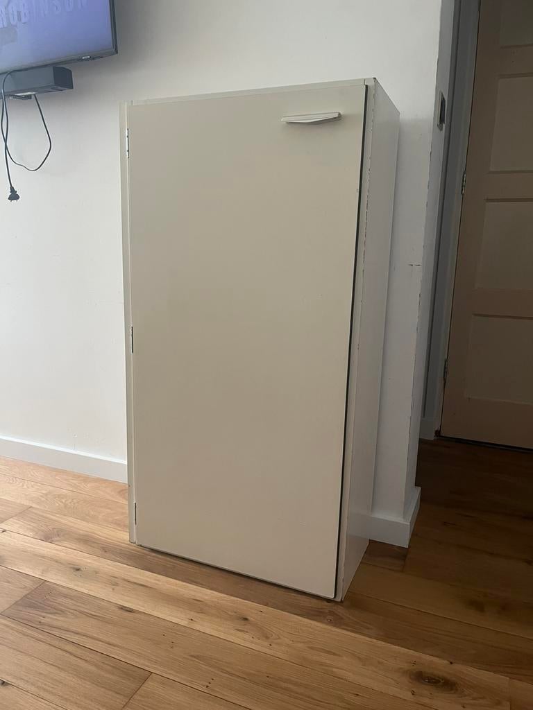 Piet zwart bruynzeel kastje, Ophalen, Zo goed als nieuw