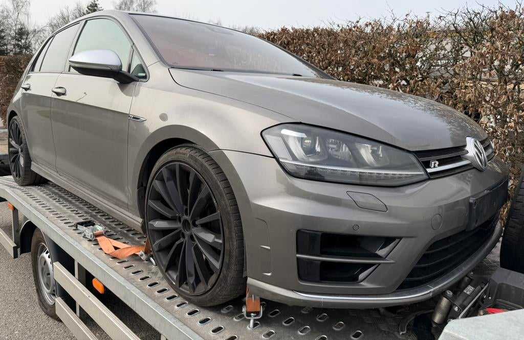 Volkswagen Golf 2.0 TSI R 4motion 300PK Pano ACC BOMVOL, Auto diversen, Schadeauto's, Benzine, Zilver of Grijs, Ophalen