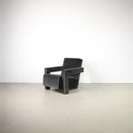 2x Cassina Utrecht Chair type 637 Cactus – Stof, Niet ingevuld, Niet ingevuld, Nieuw, 75 tot 100 cm