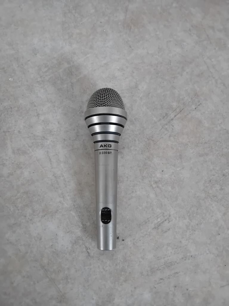 AKG D 330 BT microfoon, Ophalen of Verzenden, Gebruikt, Studiomicrofoon