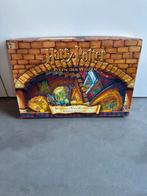 Harry Potter Steen der Wijzen Mysterie van Zweinstein spel, Vijf spelers of meer, Ophalen of Verzenden, Zo goed als nieuw