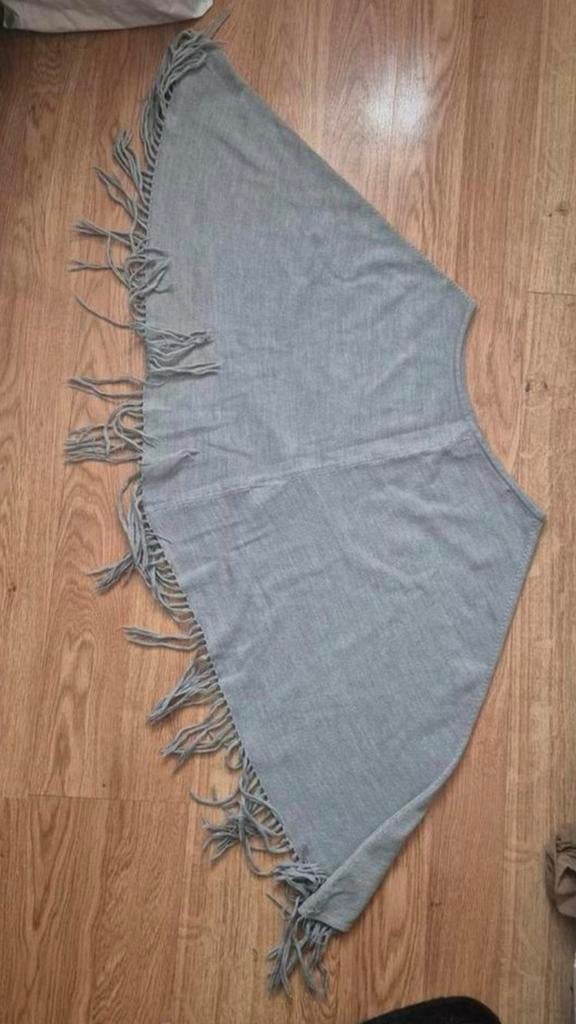 Grijze poncho Autentie S/M, Autentie, Ophalen of Verzenden, Zo goed als nieuw