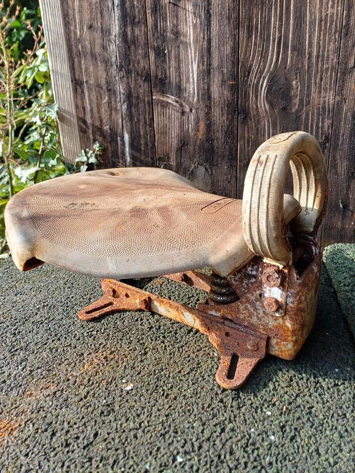 Denfeld duozadel, schuurvondst, Motoren, Onderdelen | Oldtimers, Ophalen of Verzenden