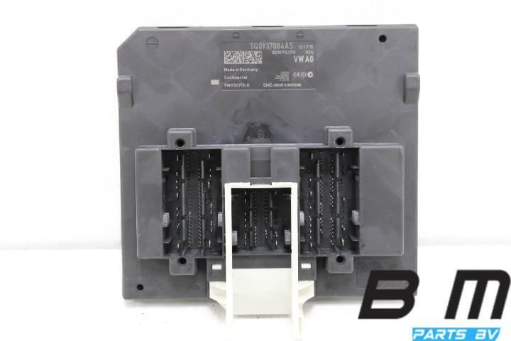 BCM (boordnetregelapparaat) VW Golf 7 5Q0937084AS, Gebruikt