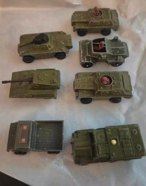 Set van 6 vintage metalen militaire voertuigen, Kinderen en Baby's, Speelgoed | Speelgoedvoertuigen, Ophalen of Verzenden