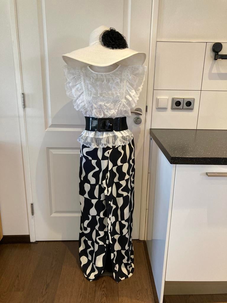 Nukus Broek zwart wit boven elastiek maat 40/42, Overige kleuren, Maat 42/44 (L), Ophalen of Verzenden, Zo goed als nieuw