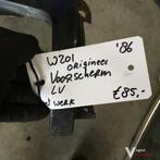 Mercedes W201  1986  Origineel Voorscherm met werk Linksvoor